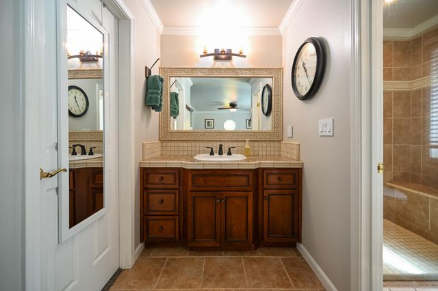 19679 Midland Drive, Redding, CA 96003