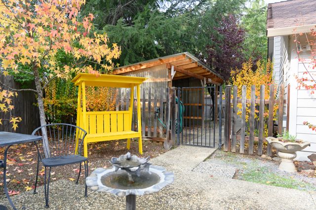 19679 Midland Drive, Redding, CA 96003