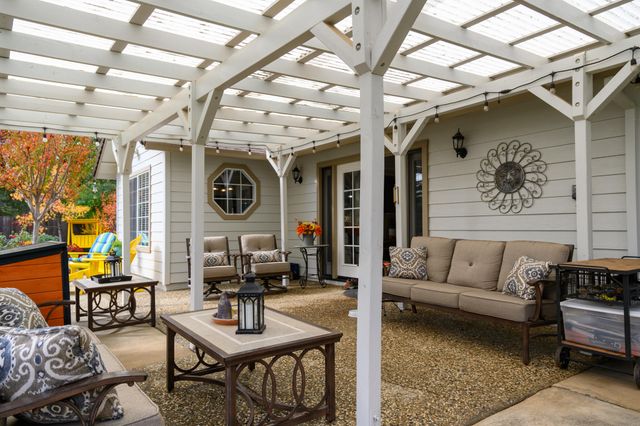 19679 Midland Drive, Redding, CA 96003