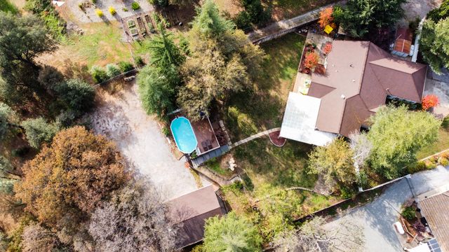 19679 Midland Drive, Redding, CA 96003