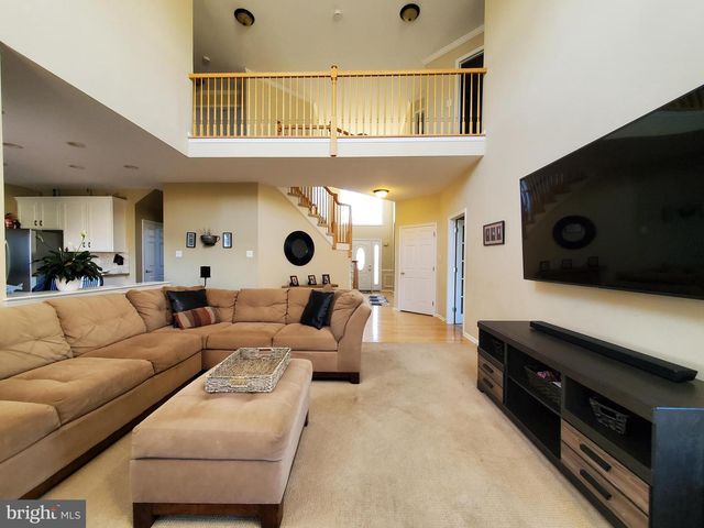 529 GLEN MEADOW RD, Richboro, PA 18954