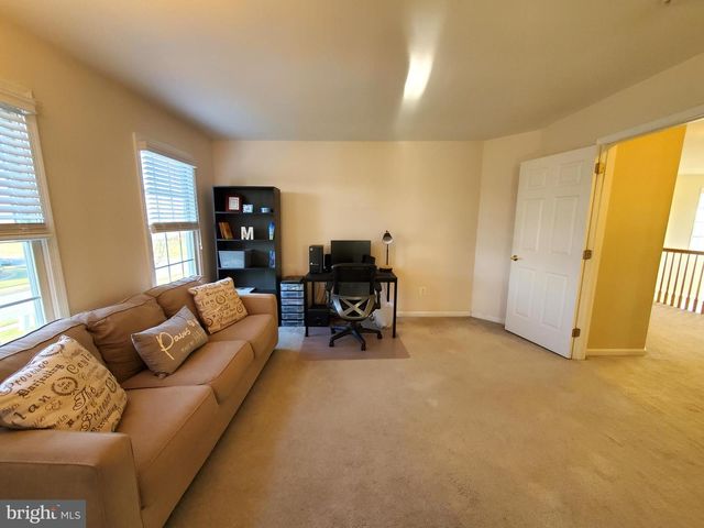 529 GLEN MEADOW RD, Richboro, PA 18954