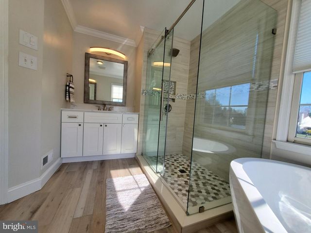 529 GLEN MEADOW RD, Richboro, PA 18954