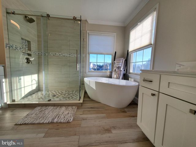 529 GLEN MEADOW RD, Richboro, PA 18954