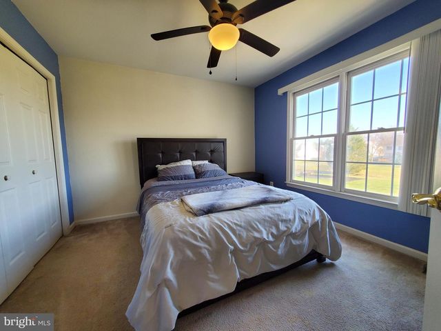 529 GLEN MEADOW RD, Richboro, PA 18954