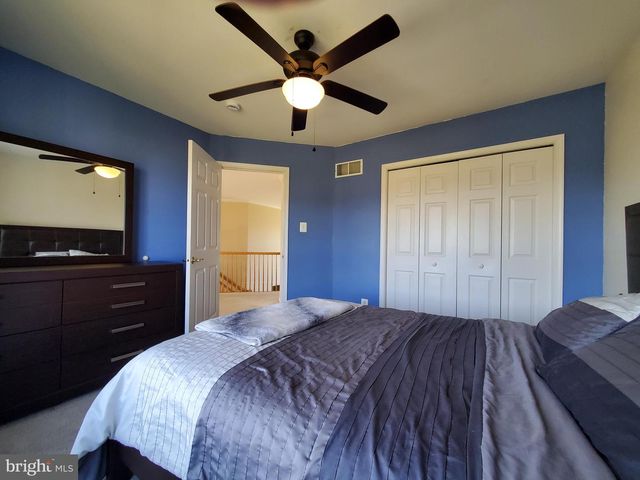 529 GLEN MEADOW RD, Richboro, PA 18954