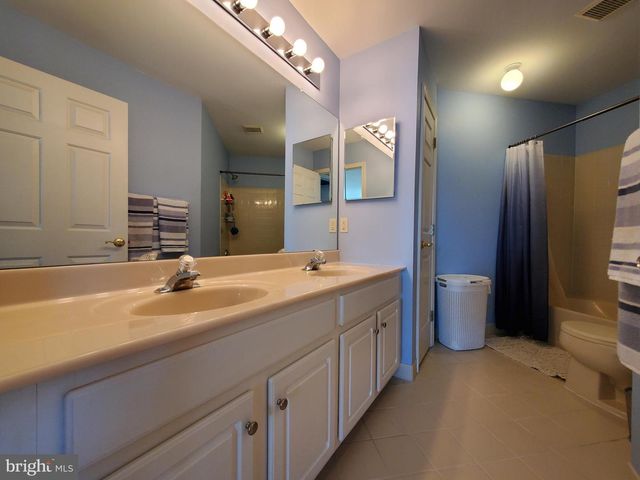 529 GLEN MEADOW RD, Richboro, PA 18954