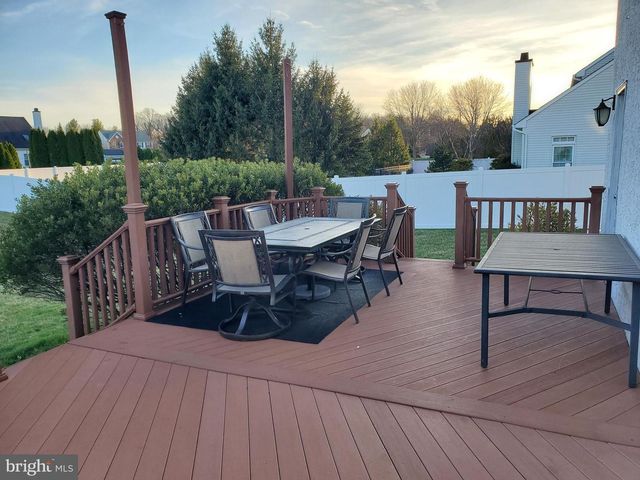 529 GLEN MEADOW RD, Richboro, PA 18954