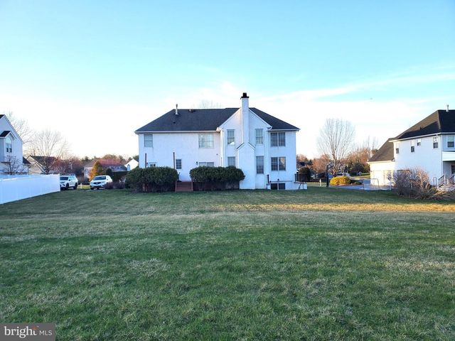 529 GLEN MEADOW RD, Richboro, PA 18954