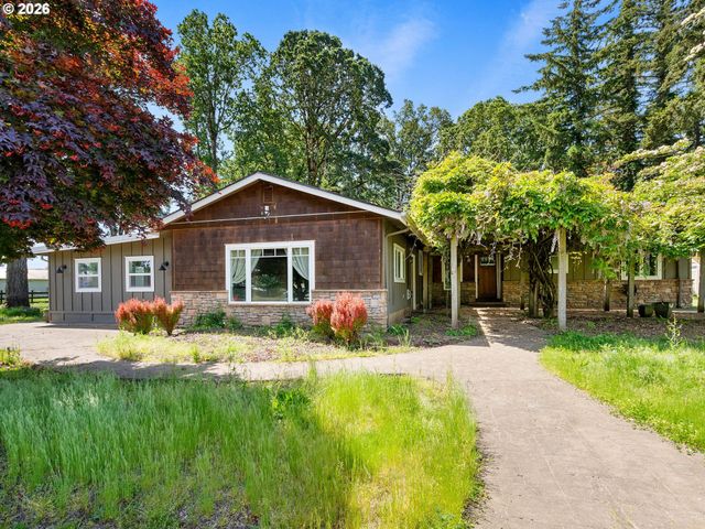 32300 S ONA Way, Molalla, OR 97038