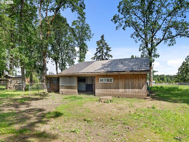 32300 S ONA Way, Molalla, OR 97038