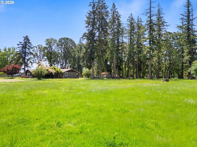 32300 S ONA Way, Molalla, OR 97038