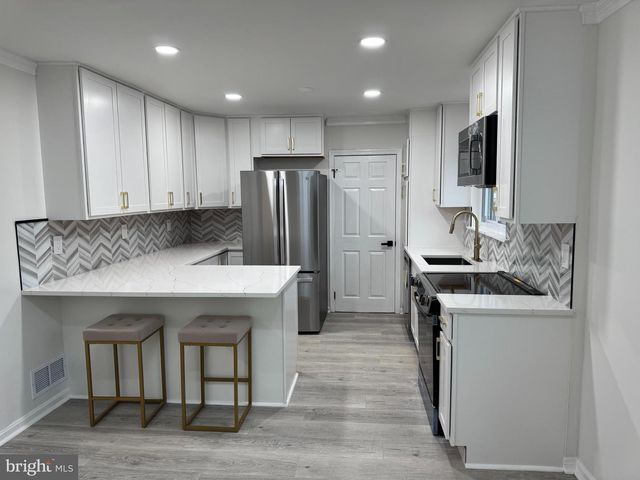 8300 HIGHLAND ST, Manassas, VA 20110