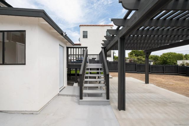 1529 Beryl St, San Diego, CA 92109