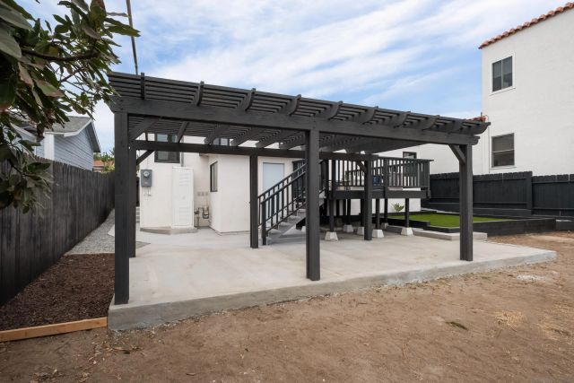 1529 Beryl St, San Diego, CA 92109