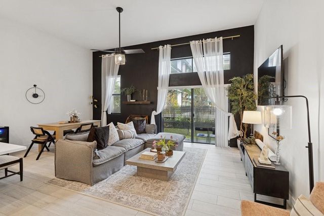 4373 NW 9th Street 4373, Plantation, FL 33317