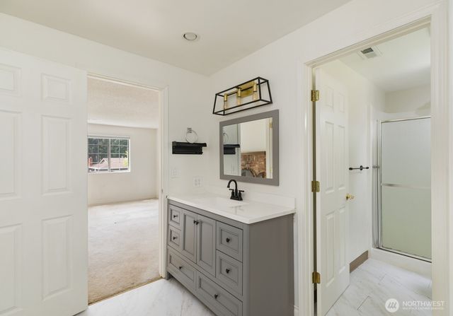 5715 89th Avenue W, University Place, WA 98467