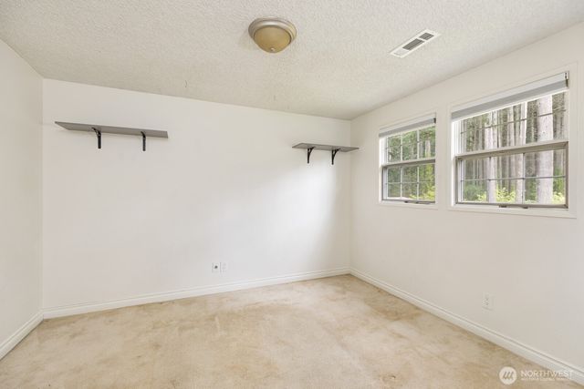 5715 89th Avenue W, University Place, WA 98467