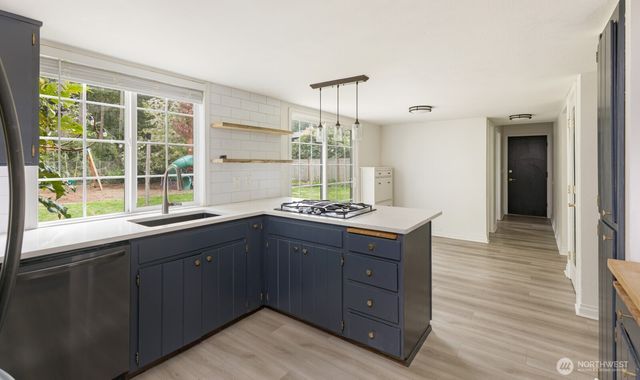 5715 89th Avenue W, University Place, WA 98467