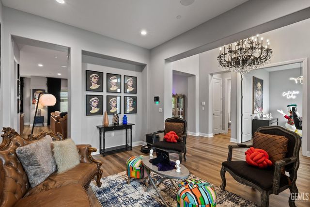 3300 Jardineire, Bakersfield, CA 93311