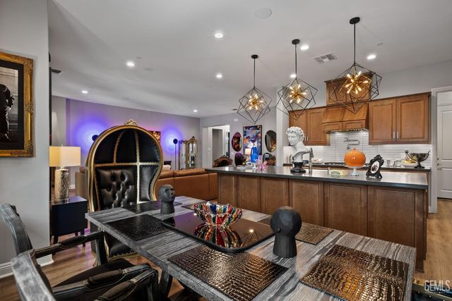 3300 Jardineire, Bakersfield, CA 93311