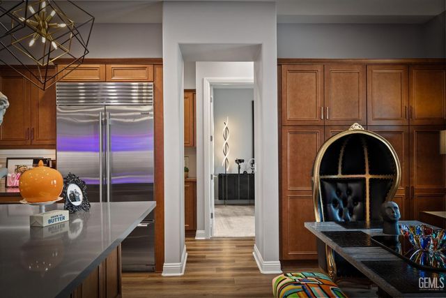 3300 Jardineire, Bakersfield, CA 93311