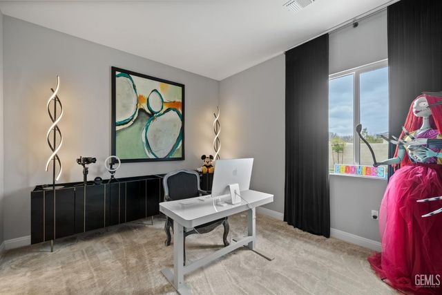 3300 Jardineire, Bakersfield, CA 93311