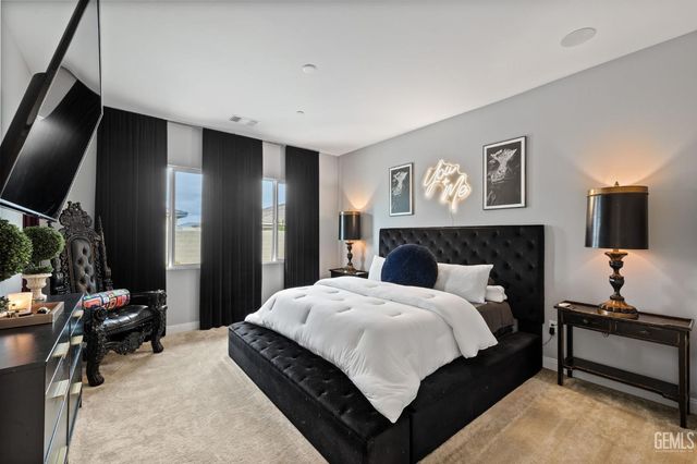 3300 Jardineire, Bakersfield, CA 93311