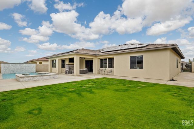 3300 Jardineire, Bakersfield, CA 93311