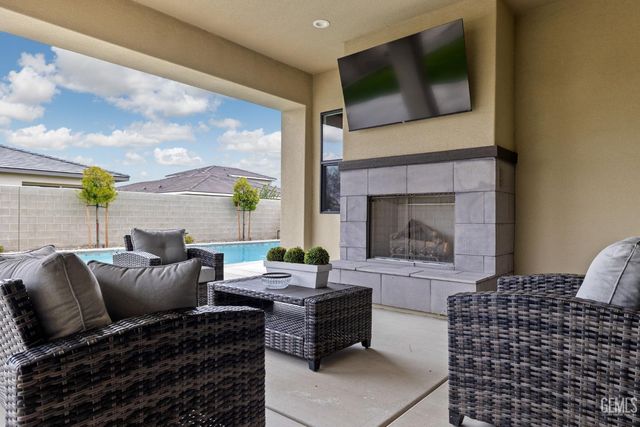 3300 Jardineire, Bakersfield, CA 93311