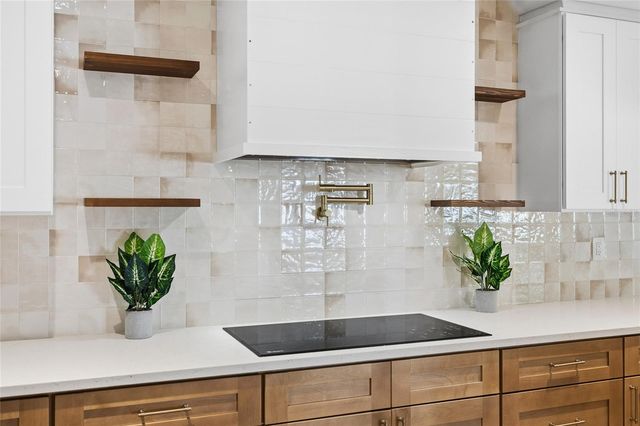 17917 CLEAR LAKE DRIVE, Lutz, FL 33548