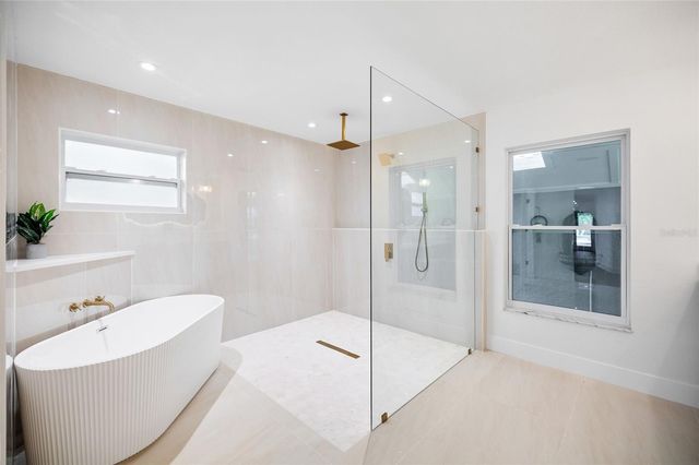 17917 CLEAR LAKE DRIVE, Lutz, FL 33548