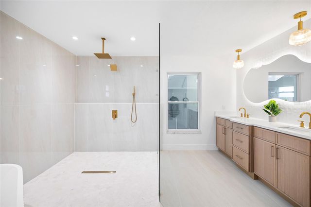 17917 CLEAR LAKE DRIVE, Lutz, FL 33548