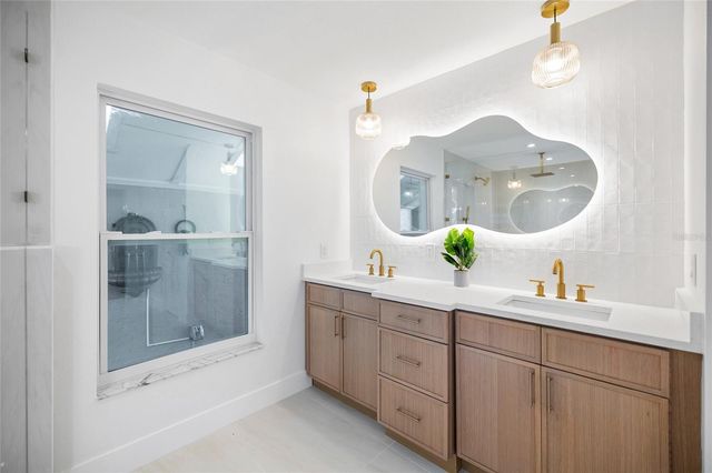 17917 CLEAR LAKE DRIVE, Lutz, FL 33548