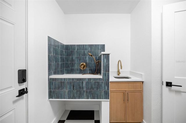 17917 CLEAR LAKE DRIVE, Lutz, FL 33548