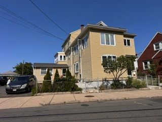 207 Pearl St 2, Malden, MA 02148