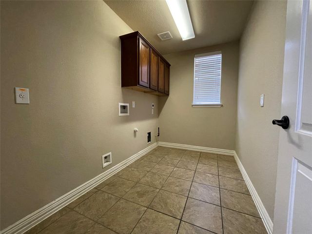 11902 Cedar Creek Drive, Pearland, TX 77584