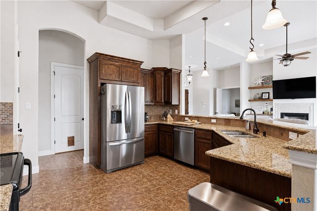 216 River Park Drive, New Braunfels, TX 78130