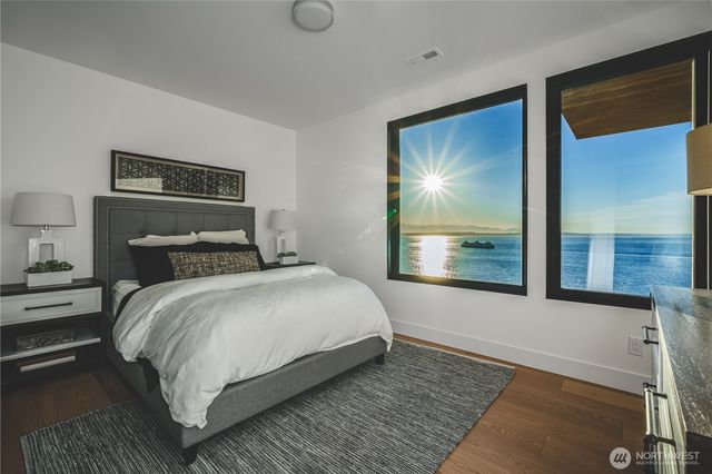 1017 California Lane SW, Seattle, WA 98116