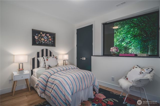 1017 California Lane SW, Seattle, WA 98116