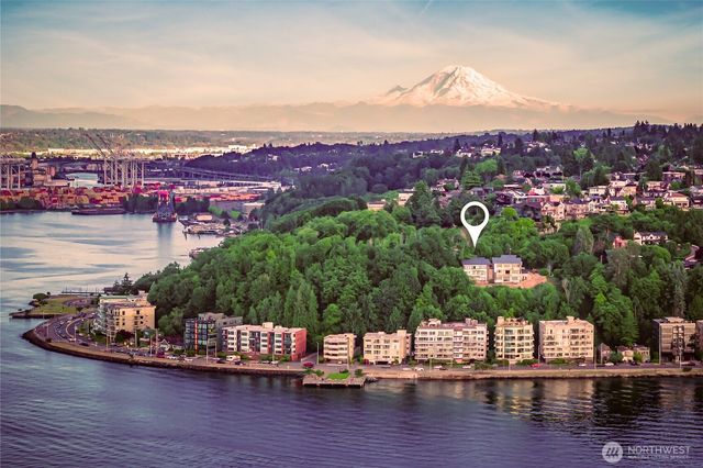 1017 California Lane SW, Seattle, WA 98116