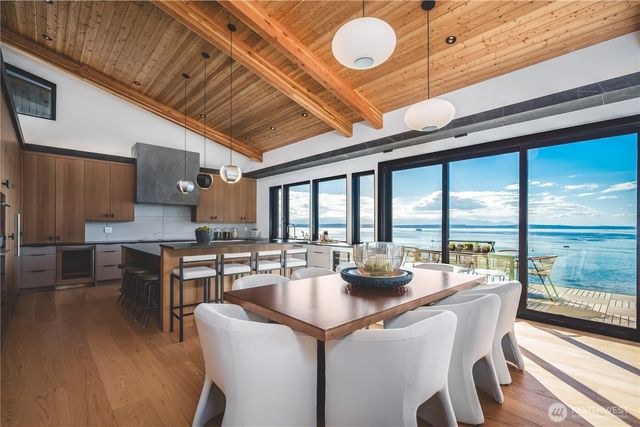 1017 California Lane SW, Seattle, WA 98116