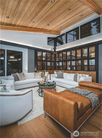 1017 California Lane SW, Seattle, WA 98116