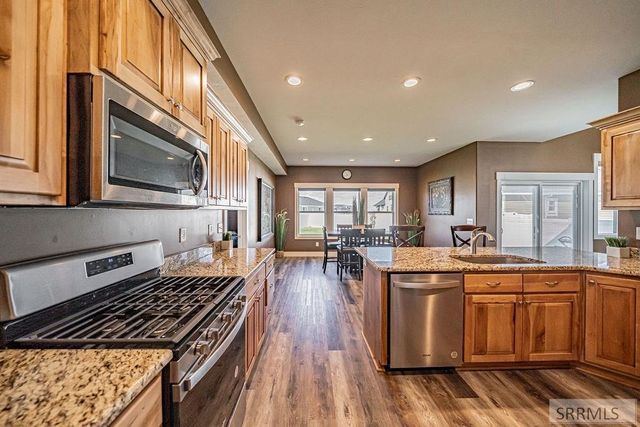 811 Harborside Loop, Blackfoot, ID 83221