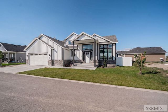 811 Harborside Loop, Blackfoot, ID 83221