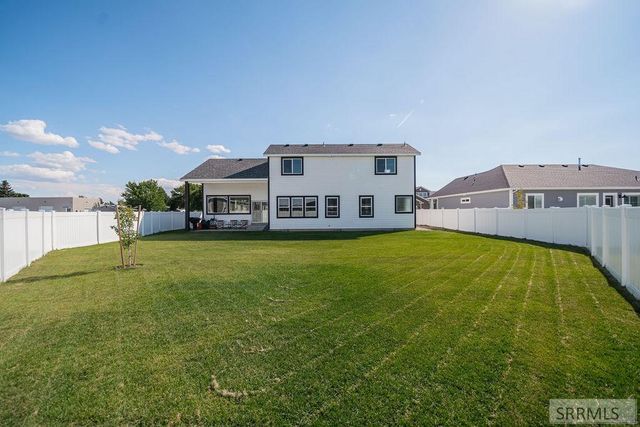 811 Harborside Loop, Blackfoot, ID 83221