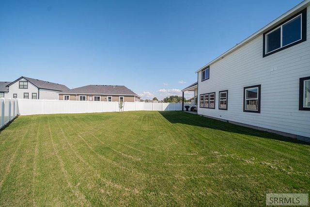 811 Harborside Loop, Blackfoot, ID 83221