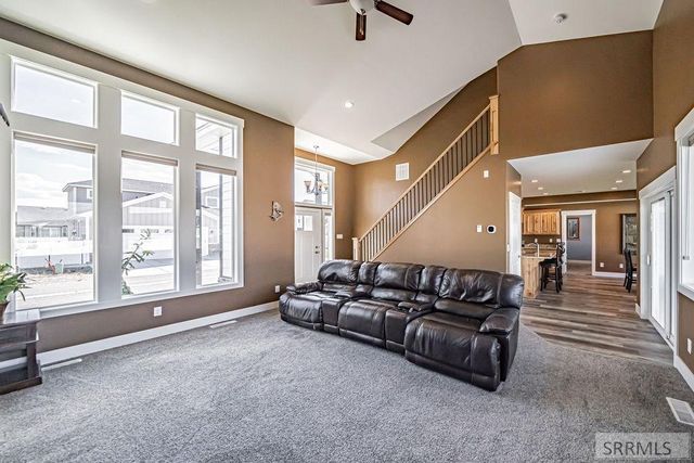 811 Harborside Loop, Blackfoot, ID 83221