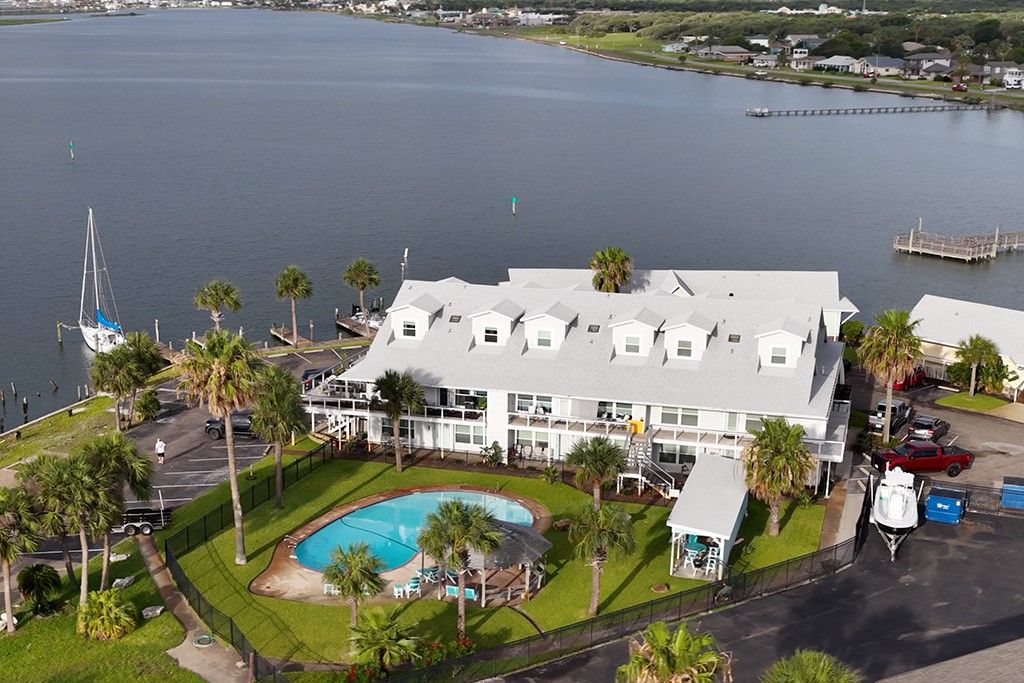 71 Nassau Dr 402, Rockport, TX 78382 — photo 2