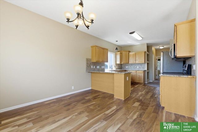 10907 S 25th Avenue, Bellevue, NE 68123